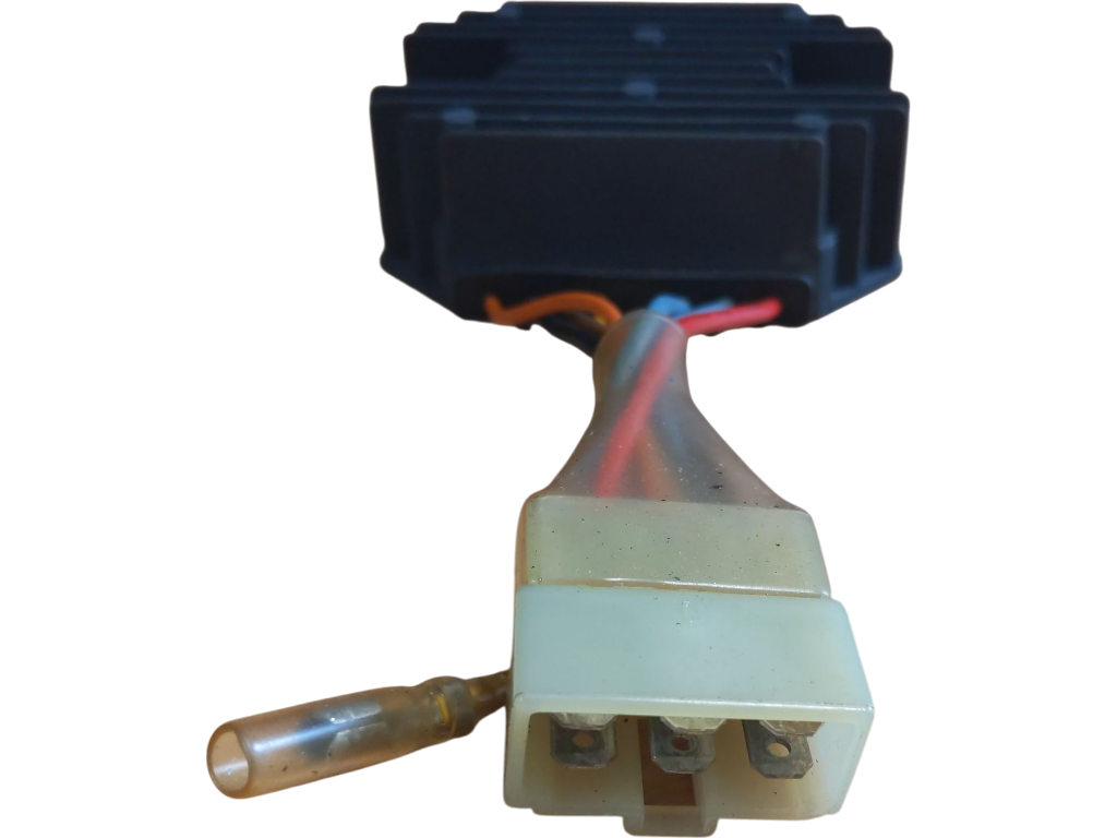 Spannungsregler 12 Volt für Komatsu Yanmar 3TNE74 3D74E 3D72 119653-77711